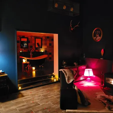 La Des Tentations Love hotel *